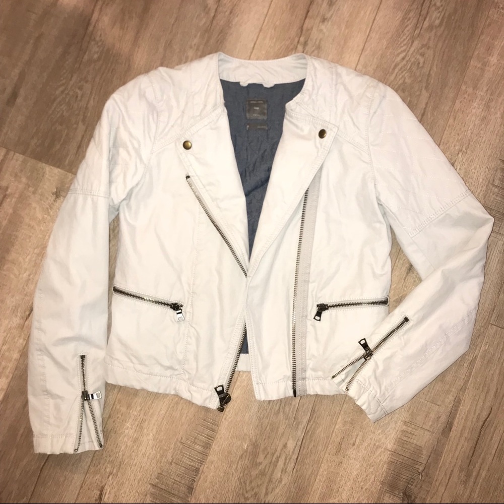 GAP Quilted Moto Jacket in Light Gray